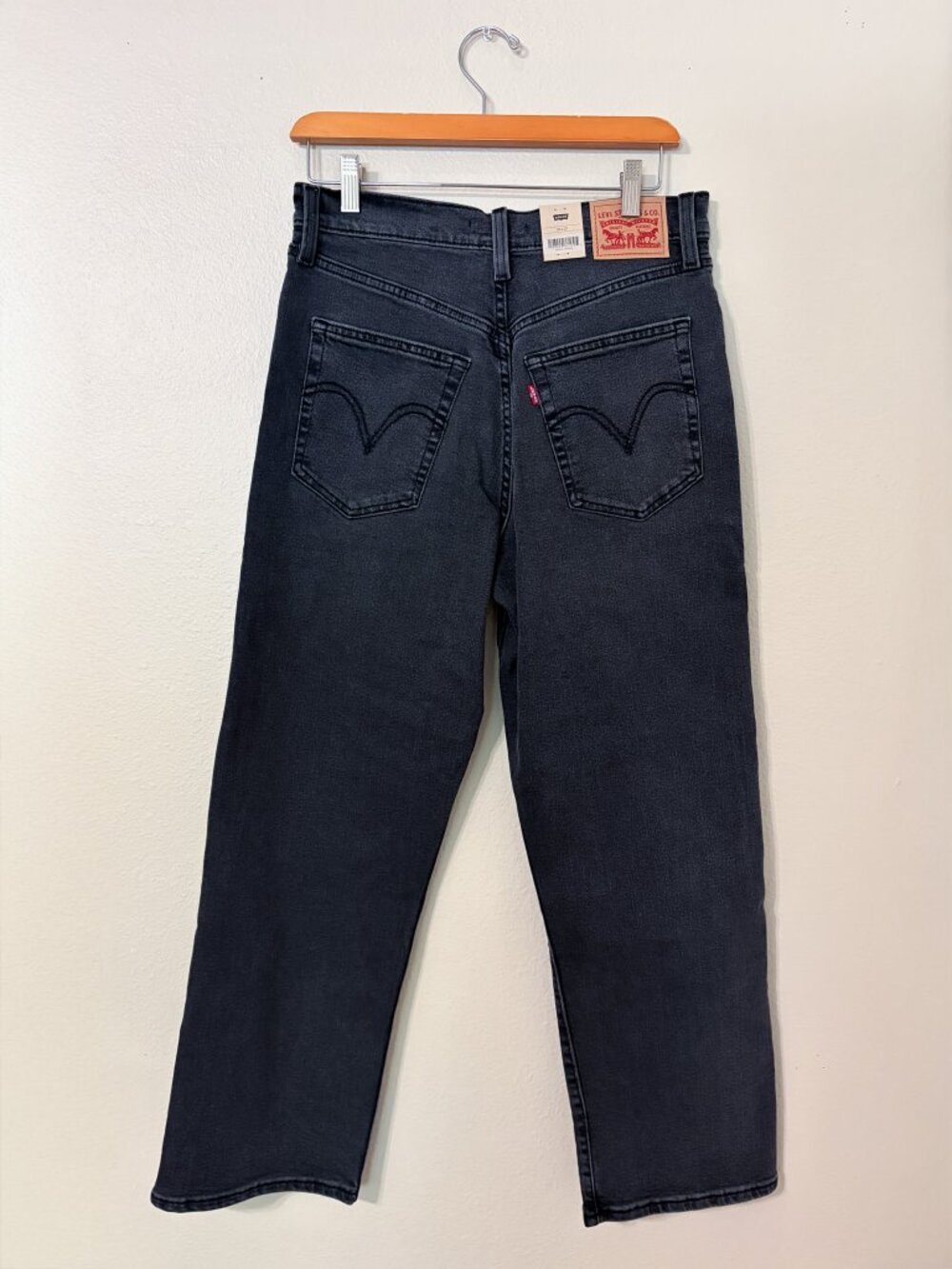Women's Levi's Black Ribcage Straight Ankle Jeans - Picture 2 of 7